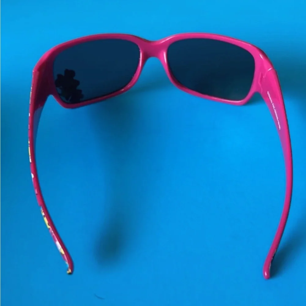 ☀️ Girls Disney Pink Sunglasses with Minnie Mouse Character Accent